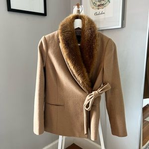 Camel colored Banana Republic Faux Fur collared tie front coat